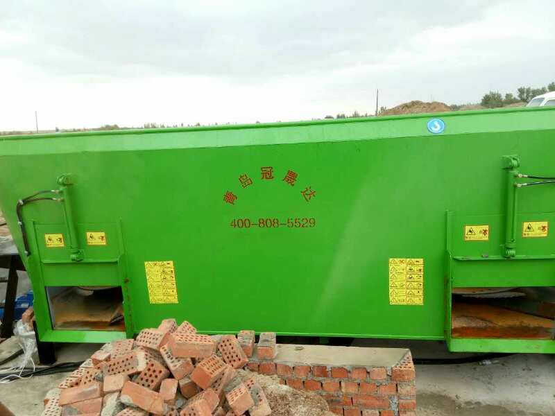 河南某公司购买固定式TMR搅拌机